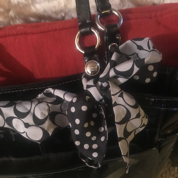🌟SOLD!!!!🌟🔥COACH-GALLERY PATENT TOTE🌟🌟 - Picture 5 of 8